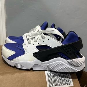 Nike Huarache size 8 in white and royal blue; no box available